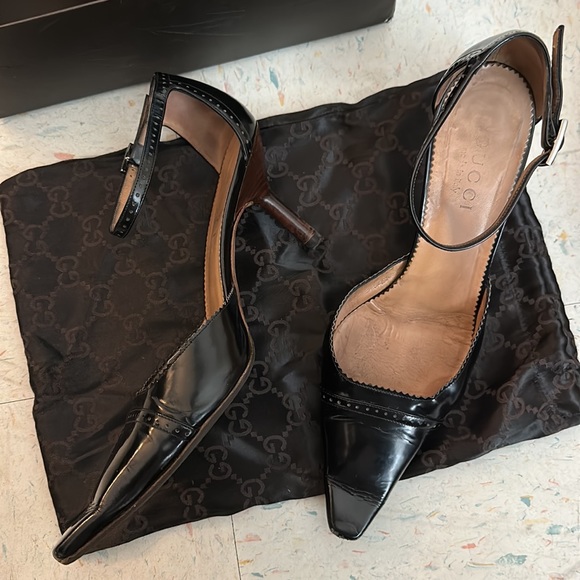 SOLD Vintage Gucci Black Patent kitten heel dress shoes size 8.5 - Picture 9 of 17